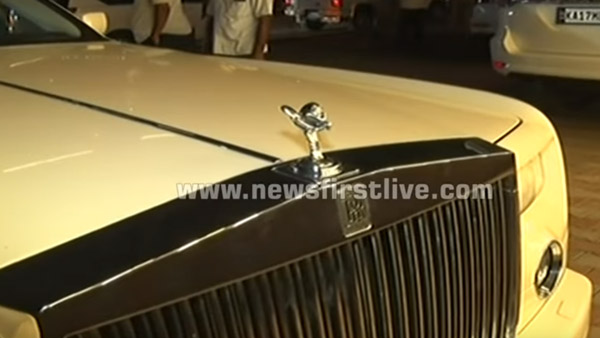 బ్రేకింగ్ న్యూస్; బెంగళూరు ఆర్‌టిఓ అధికారులు స్వాధీనం చేసుకున్న Amitabh Bachchan కి చెందిన Rolls Royce