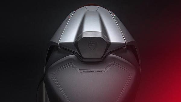 దేశీయ మార్కెట్లో విడుదలైన Ducati Monster; ధర రూ. 10.99 లక్షలు 