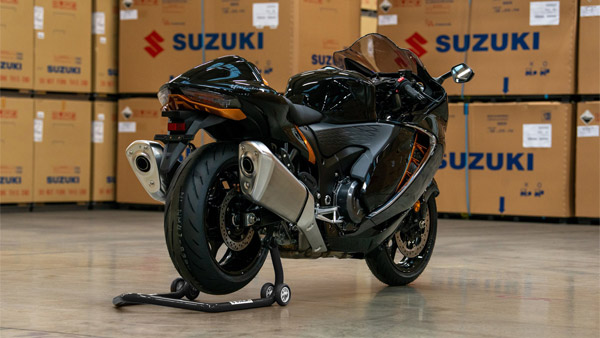 వామ్మో ఇంత రిస్కా..? బెంగుళూరు నుండి లడక్ వరకూ హయబుసా బైక్‌పై..