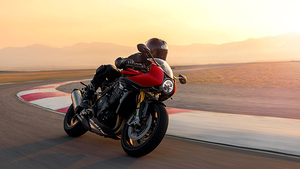 Speed Triple 1200 RR ఆవిష్కరించిన Triumph; డిజైన్ & వివరాలు
