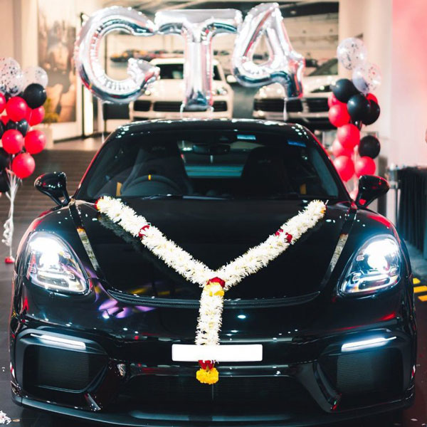 మరో లగ్జరీ కార్ కొనుగోలు చేసిన ఫ్యూజన్ జిమ్ యజమాని; ధర రూ. 1.63 కోట్లు 