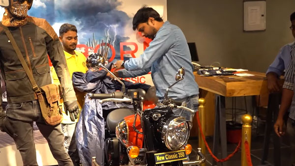 కొత్త Classic 350 డెలివరీలు షురూ చేసిన Royal Enfield; వివరాలు