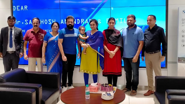 కన్నడ డైరెక్టర్ సంతోష్ ఆనందరామ్ కొనుగోలు చేసిన లగ్జరీ కార్; వివరాలు