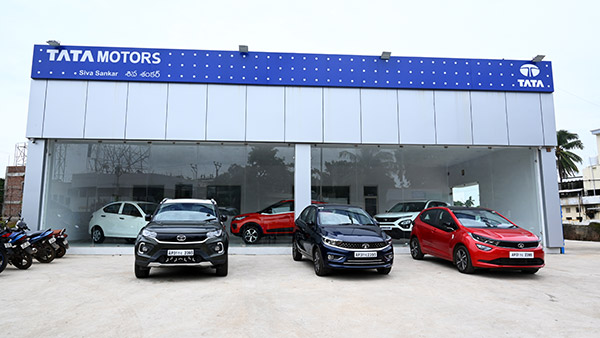 Tata Motors కొత్త రికార్డ్; ఒకే రోజు 70 షోరూమ్‌ల ప్రారంభం