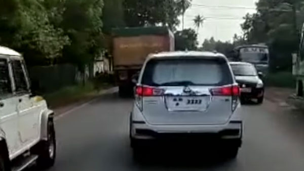 మానవత్వం మరచిన కారు డ్రైవర్.. 5 కి.మీ అంబులెన్స్‌కు అంతరాయం[వీడియో]