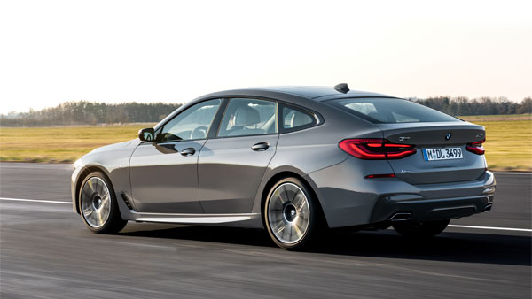 BMW 6-Series GT కారును కొనుగోలు చేసిన క్రికెటర్ పృథ్వీ షా