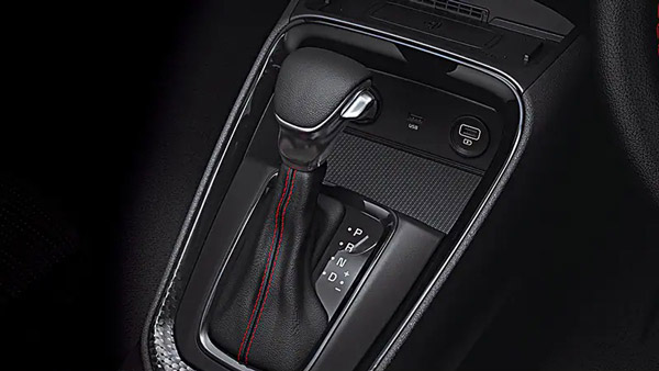 Kia Sonet HTE బేస్ వేరియంట్ కొనొచ్చా? దీని ధరెంత మరియు లభించే ఫీచర్లు ఏవి?