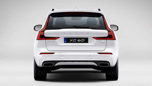 ఇంచు మించు ఒకేరకమైన టెయిల్ ల్యాంప్స్ డిజైన్ కలిగిన కార్లు