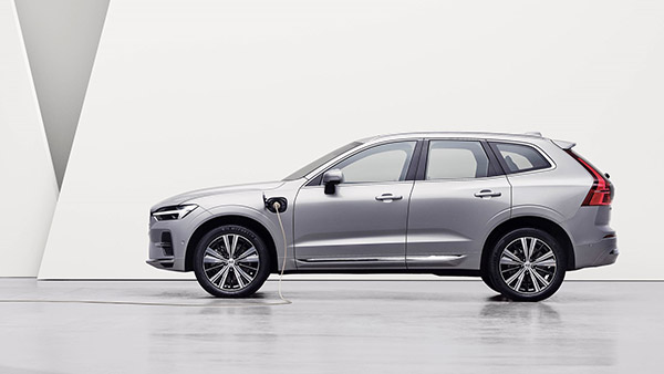 Volvo XC60 మైల్డ్-హైబ్రిడ్ టీజర్: త్వరలోనే భారత మార్కెట్లో విడుదల