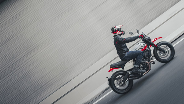 డుకాటి బ్రాండ్ నుండి రెండు కొత్త స్క్రాంబ్లర్ మోడళ్లు వచ్చాయ్..