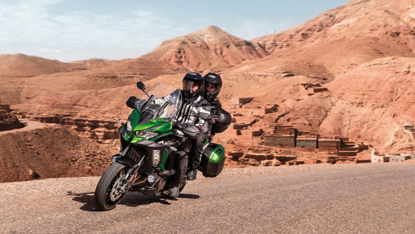 భారత్‍లో విడుదలైన 2022 Kawasaki Versys 1000: ధర & వివరాలు