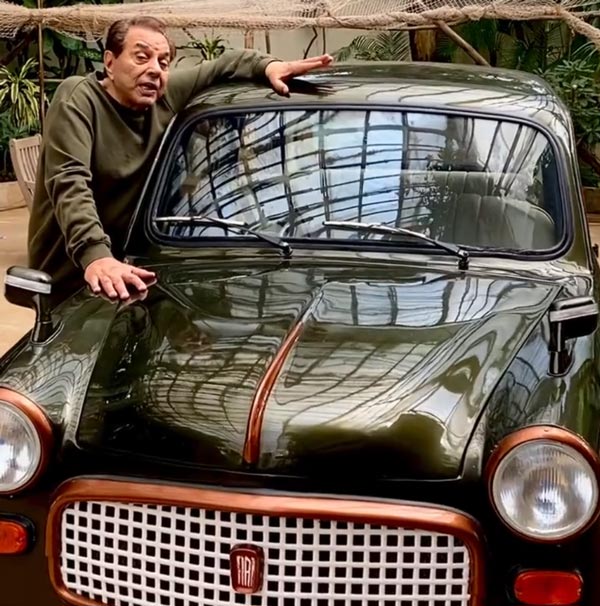 తన మొదటి కారు వీడియోను షేర్ చేసిన ప్రముఖ బాలీవుడ్ స్టార్ [వీడియో]
