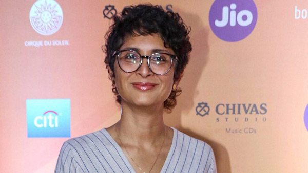 కొత్త ఎలక్ట్రిక్ స్కూటర్ కొనుగోలు చేసిన ప్రముఖ బాలీవుడ్ డైరెక్టర్: పూర్తి వివరాలు 