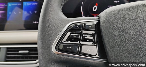 65,000 యూనిట్లకు పైగా బుకింగ్స్ దక్కించుకున్న Mahindra XUV700