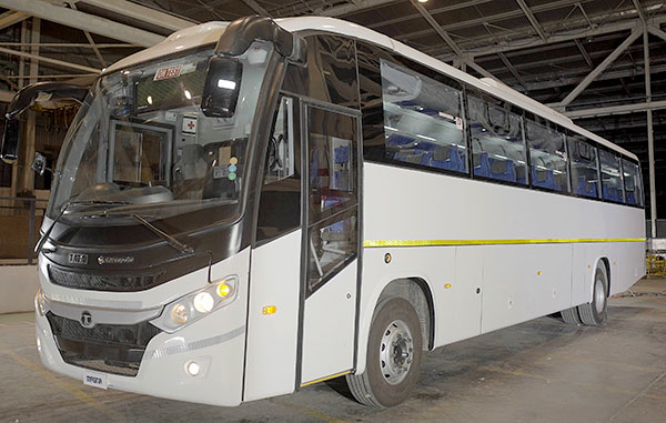 భారత మార్కెట్లో ఒకేసారి 21 కమర్షియల్ వాహనాలను విడుదల చేసిన Tata Motors: పూర్తి వివరాలు