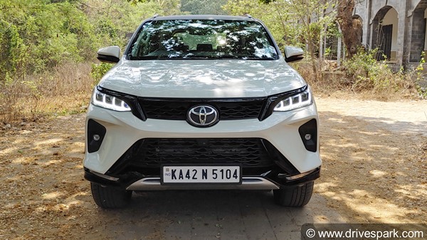 Toyota Fortuner Legender 4x4 విడుదల: ధర, ఫీచర్లు, వివరాలు