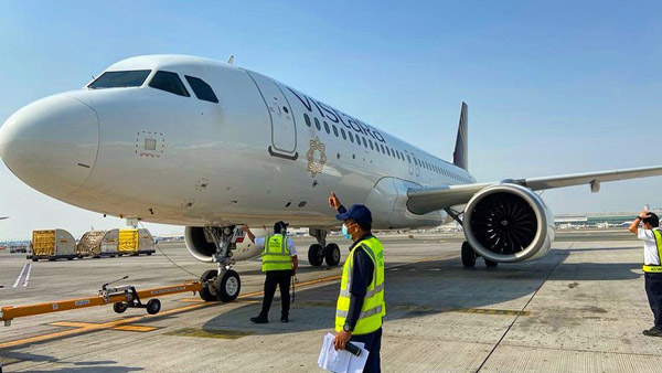 వావ్.. ఒకేసారి రెండు అవార్డులను గెలుచుకున్న 'విస్తార ఎయిర్‌లైన్స్'