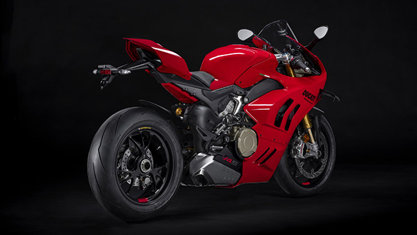 సరికొత్త అప్‌డేట్స్‌తో వచ్చిన కొత్త 2022 Ducati Panigale V4 సూపర్‌బైక్