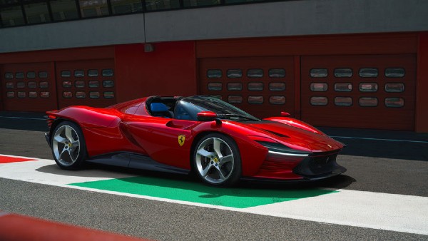 Ferrari Daytona SP3 లిమిటెడ్ ఎడిషన్ సూపర్‌కార్ ఆవిష్కరణ; కేవలం 599 యూనిట్లు మాత్రమే లభ్యం!