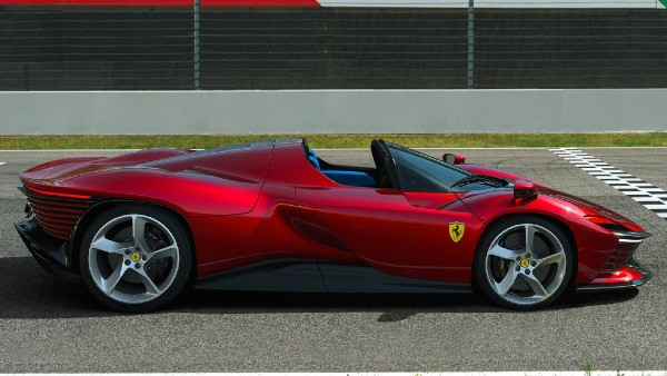 Ferrari Daytona SP3 లిమిటెడ్ ఎడిషన్ సూపర్‌కార్ ఆవిష్కరణ; కేవలం 599 యూనిట్లు మాత్రమే లభ్యం!