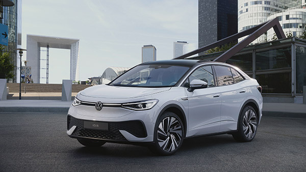 Volkswagen ID5 ఎలక్ట్రిక్ కూప్ ఎస్‌యూవీ ఆవిష్కరణ; పూర్తి చార్జ్ పై 520 కిలోమీటర్ల రేంజ్