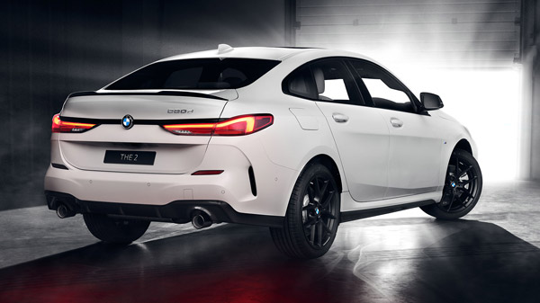 భారత మార్కెట్లో BMW 220i బ్లాక్ షాడో ఎడిషన్ విడుదల.. ధర రూ. 43.40 లక్షలు మాత్రమే..!!