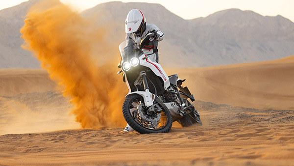 రైడర్ల మనసు దోచే కొత్త Ducati DesertX.. త్వరలో రానుంది: డిజైన్ & ఫీచర్స్ 