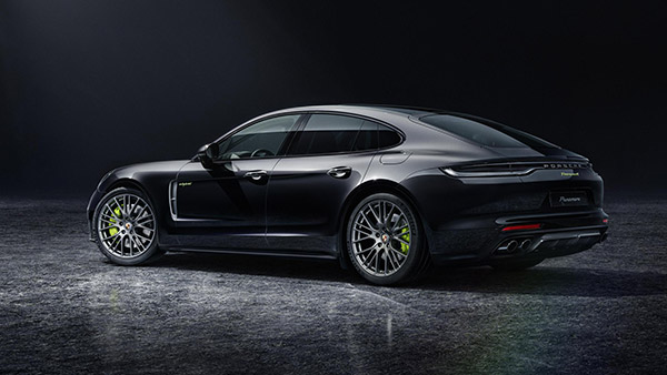 Porsche Panamera Platinum Edition ఇప్పుడు భారత్‌లో; కూడా త్వరపడండి.. ధర & వివరాలు ఇక్కడ చూడండి