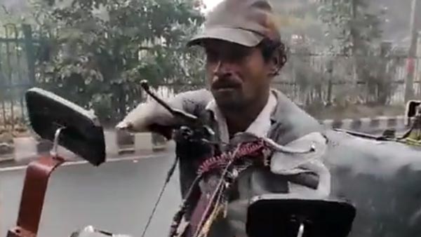 దివ్యాంగుడి సాహసానికి ఆనంద్ మహీంద్రా ఫిదా.. కంపెనీలో జాబ్ ఆఫర్ దివ్యాంగుడి సాహసానికి ఆనంద్ మహీంద్రా ఫిదా.. కంపెనీలో జాబ్ ఆఫర్