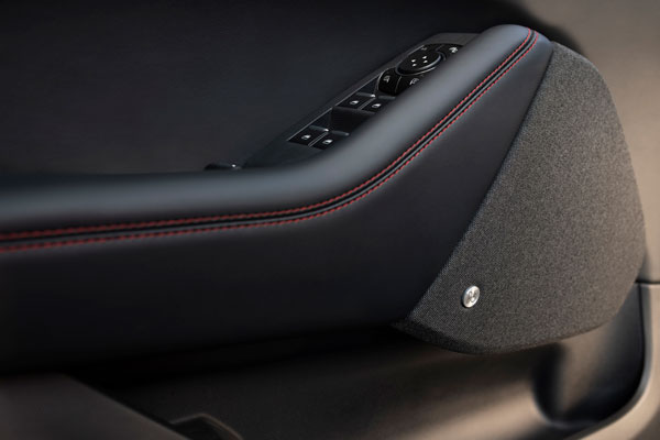 Ford Mustang Mach-e ఎలక్ట్రిక్ కారును పోలీస్ కార్‌గా ఉపయోగించనున్న ఎన్‌వైపిడి