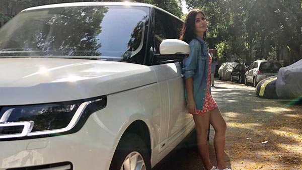 బాలీవుడ్ స్టార్ కపుల్స్ 'విక్కీ-కత్రినా' లగ్జరీ కార్స్.. చూసారా..!!