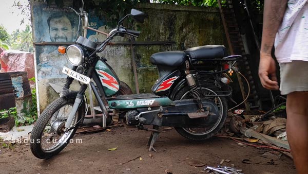 రాయల్ ఎన్‌ఫీల్డ్ బైక్‌గా మారిన TVS XL100.. మీరూ చూడండి