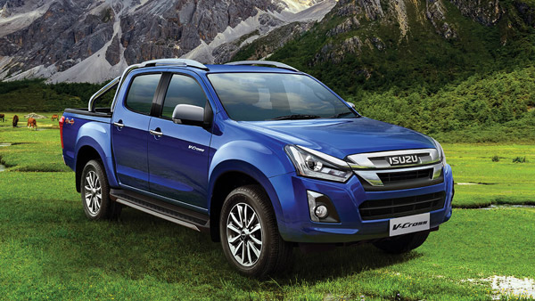 Isuzu D-Max V-Cross కి Toyota Hilux ప్రత్యర్థిగా నిలబడుతుందా.. కంపారిజన్