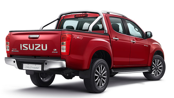 Isuzu D-Max V-Cross కి Toyota Hilux ప్రత్యర్థిగా నిలబడుతుందా.. కంపారిజన్
