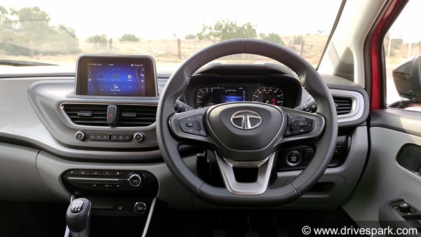 Tata Altroz ఆటోమేటిక్ గేర్‌బాక్స్ వేరియంట్ వస్తోంది.. ధృవీకరించిన టాటా మోటార్స్!