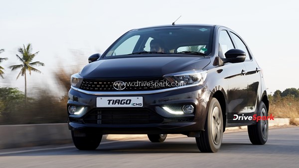 Tata Tiago iCNG రివ్యూ.. వచ్చేసింది: ఇక మీదే ఆలస్యం.. చూసెయ్యండి!! 