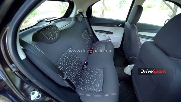 Tata Tiago iCNG రివ్యూ.. వచ్చేసింది: ఇక మీదే ఆలస్యం.. చూసెయ్యండి!! 