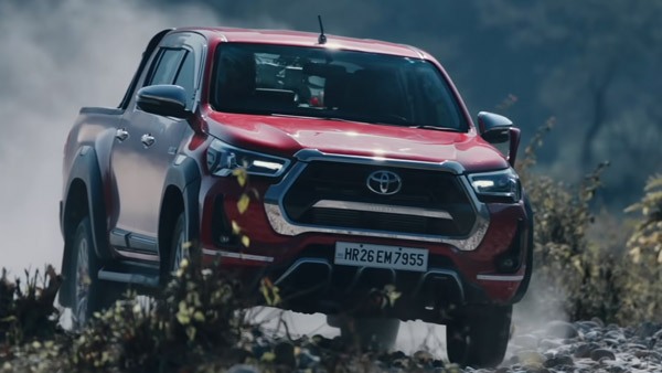 దుమ్మురేపుతున్న Toyota Hilux TVC వీడియో