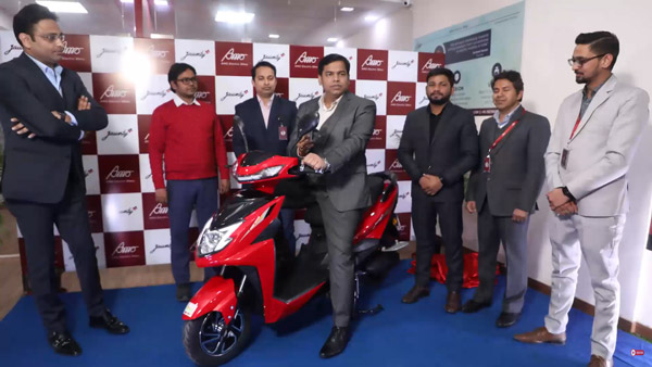 ఓలా ఎలక్ట్రిక్ స్కూటర్‌కి పోటీగా AMO Jaunty Plus ఎలక్ట్రిక్ స్కూటర్ విడుదల; పూర్తి చార్జ్‌పై 120 కిమీ రేంజ్!