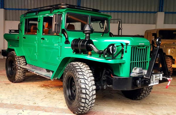 సూర్య కుమార్ యాదవ్ కొత్త కార్ ఇదే.. ఓ లుక్కేసుకోండి సూర్య కుమార్ యాదవ్ కొత్త కార్ ఇదే.. ఓ లుక్కేసుకోండి