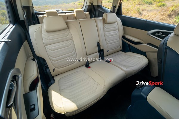 Kia Carens కొంటున్నారా.. అయితే తప్పకుండా ఇవి తెలుసుకోవాల్సిందే..!!