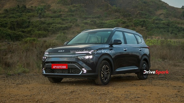 Kia Carens Vs Hyundai Alcazar: ఇందులో ఏది బెస్ట్, తేల్చేద్దామా..!!