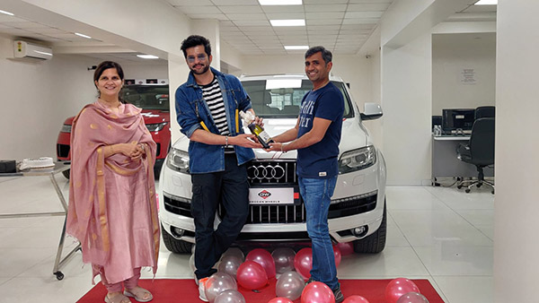 జర్మన్ బ్రాండ్ కారు కొన్న భారతీయ నటుడు 'రాకేష్ బాపట్': పూర్తి వివరాలు