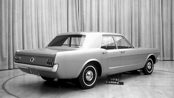 ఆస్కార్ అవార్డ్ విజేత విల్ స్మిత్ కార్ గ్యారేజ్‌లో ఏయే మోడళ్లు ఉన్నాయో తెలుసా?