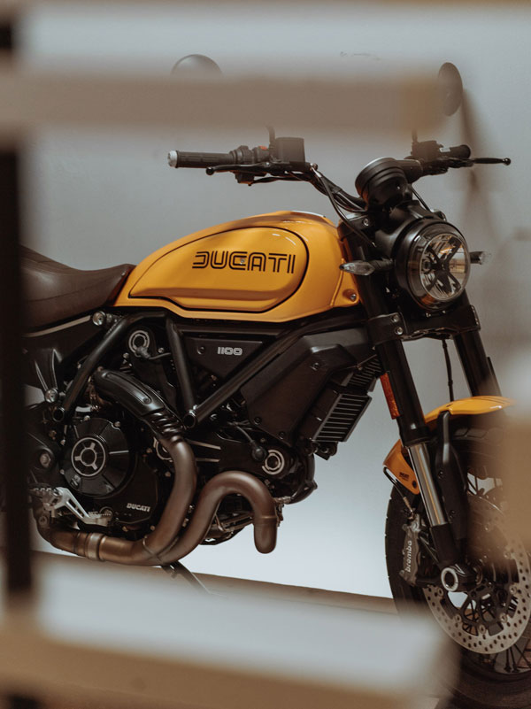 Ducati నుంచి కొత్త బైక్ వచ్చేసింది.. ధర రూ. 12.89 లక్షలు