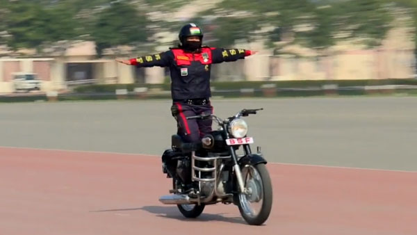 బైకులపై దేశాన్ని చుట్టడానికి సిద్దమై BSF మహిళా సిబ్బంది.. వారి చివరి గమ్యం ఎక్కడంటే?