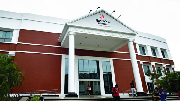 మెడికల్ కాలేజ్ నిర్మాణానానికి ఆనంద్ మహీంద్రా ముందడుగు.. కారణం అదే