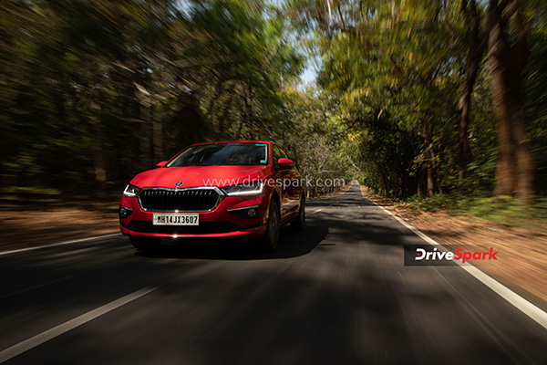 భారత్‌లో విడుదలైన కొత్త Skoda Slavia 1.5-లీటర్ TSI వేరియంట్: ధర & వివరాలు