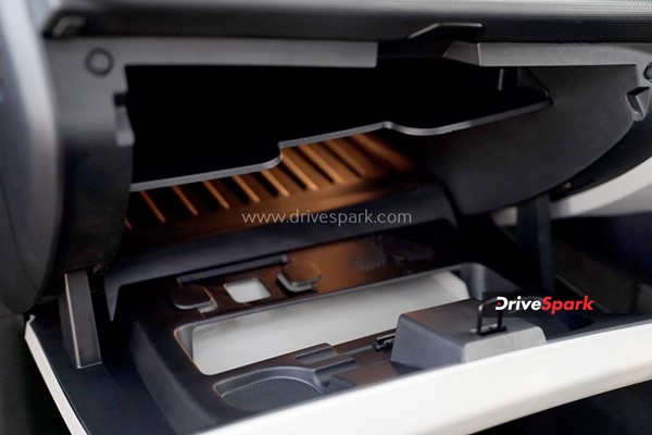 ఆల్ట్రోజ్ ఆటోమేటిక్ (Tata Altroz DCA) రివ్యూ.. న్యాచురల్ ఇంజన్ ప్లస్ డిసిటి కాంబినేషన్ హిట్టా లేక ఫట్టా..?