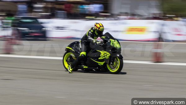 హోరాహోరీగా జరగనున్న 2022 VROOM డ్రాగ్ రేస్‌ ఈవెంట్: పూర్తి వివరాలు